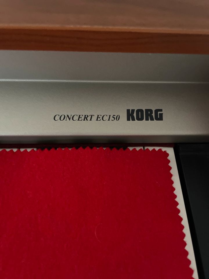 E Piano Korg Concert EC150 in Waldkraiburg