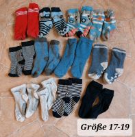 Sockenpaket Größe 17 - 22 (dick, warm) Hessen - Twistetal Vorschau