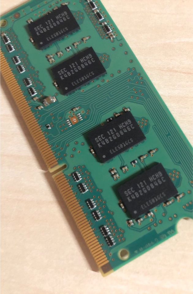 Samsung 2GB DDR3-1333 (9-9-9) | K4B2G0846D-HCH9 in Wettstetten