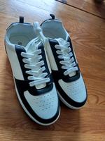 Sneaker 41 Schwarz Weiß Neu Hessen - Laubach Vorschau