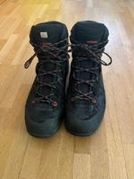 Lowa Wanderschuhe Wanderstiefel Größe 47 Baden-Württemberg - Heidelberg Vorschau
