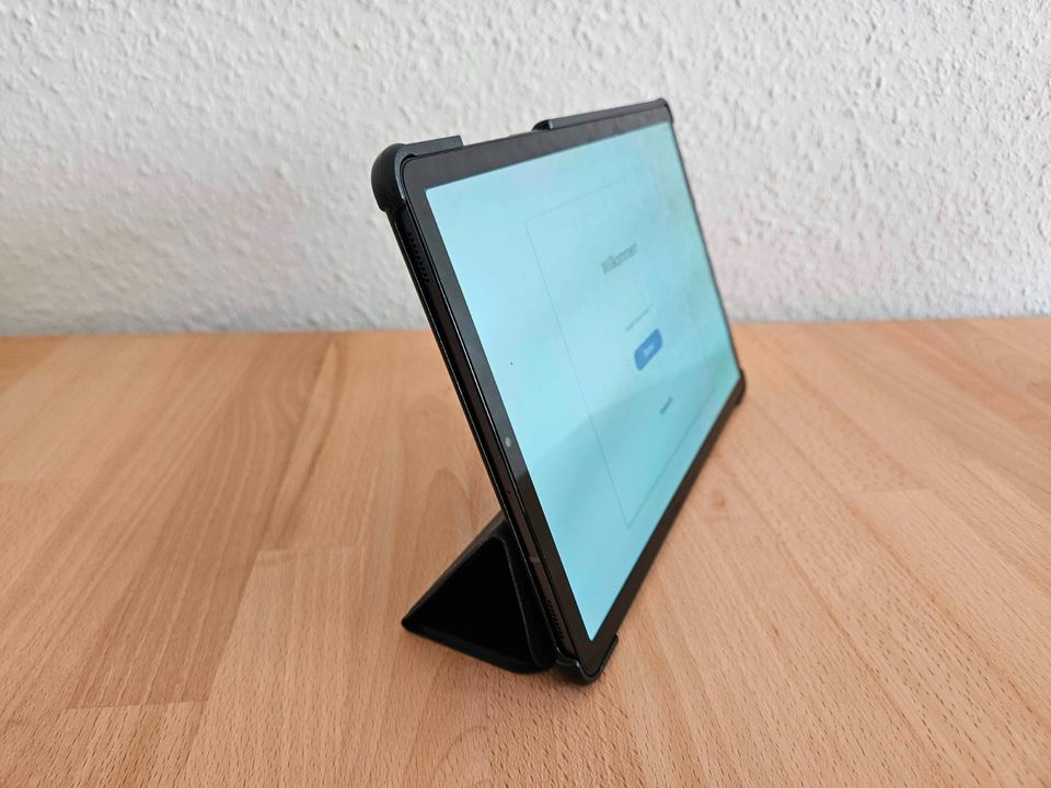 Samsung Galaxy Tab S5e Tablet inkl. Cover & Stand in Düsseldorf