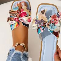 sommerliche neue blau/bunte Sandalen - Größe 39 Nordrhein-Westfalen - Langenfeld Vorschau