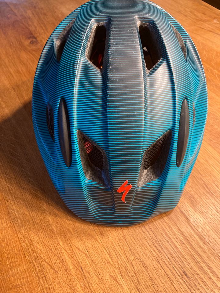 Kinderhelm von Specialized - Größe 46-51cm in Mannheim