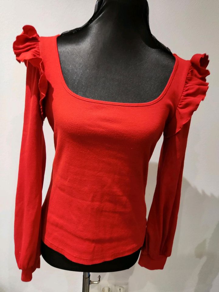 Damen Oberteil rot Shirt M top Zustand in München
