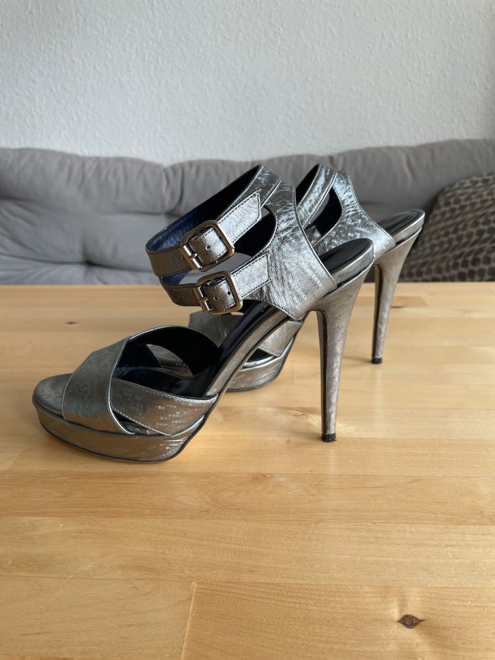 Vigneron Paris High Heels, Gr. 39, silber in Düsseldorf