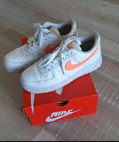 Nike Air Schuhe Sneakers  39 Nordrhein-Westfalen - Soest Vorschau