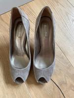 Peep Toes Massimo Dutti, taupe Wildleder, wie neu Gr.37 Baden-Württemberg - Heiningen Vorschau