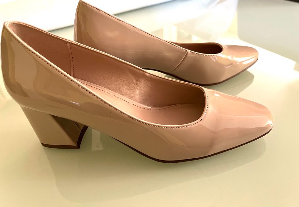 GRACELAND PUMPS LACKLEDER NUDE GR 39 NEU in Treffurt