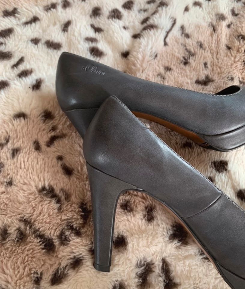 S.Oliver Highheels in Nidda