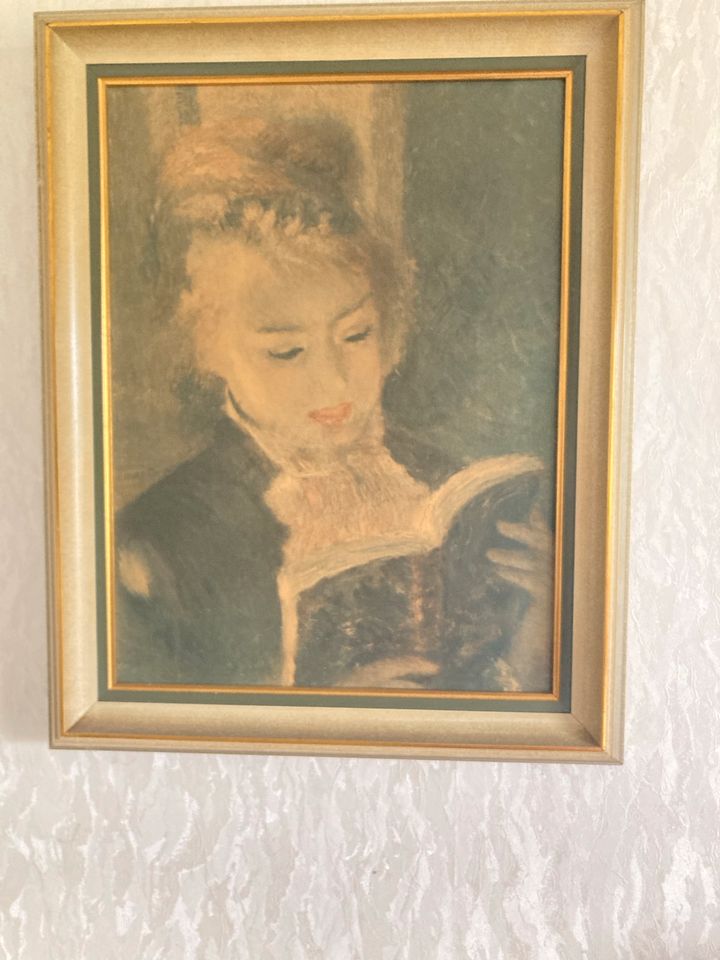 Bild (Lesende Frau) in Holzrahmen in Wachtendonk