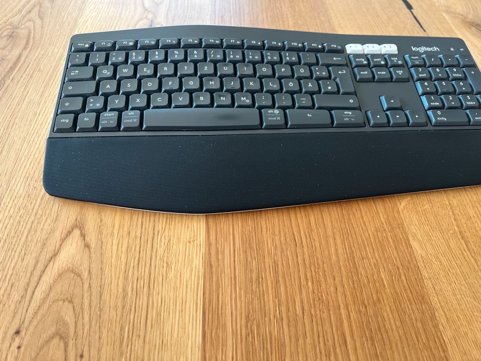 Logitech MK850 Performance deutsch kabelloses Tastatur-Maus-Set in Burgoberbach