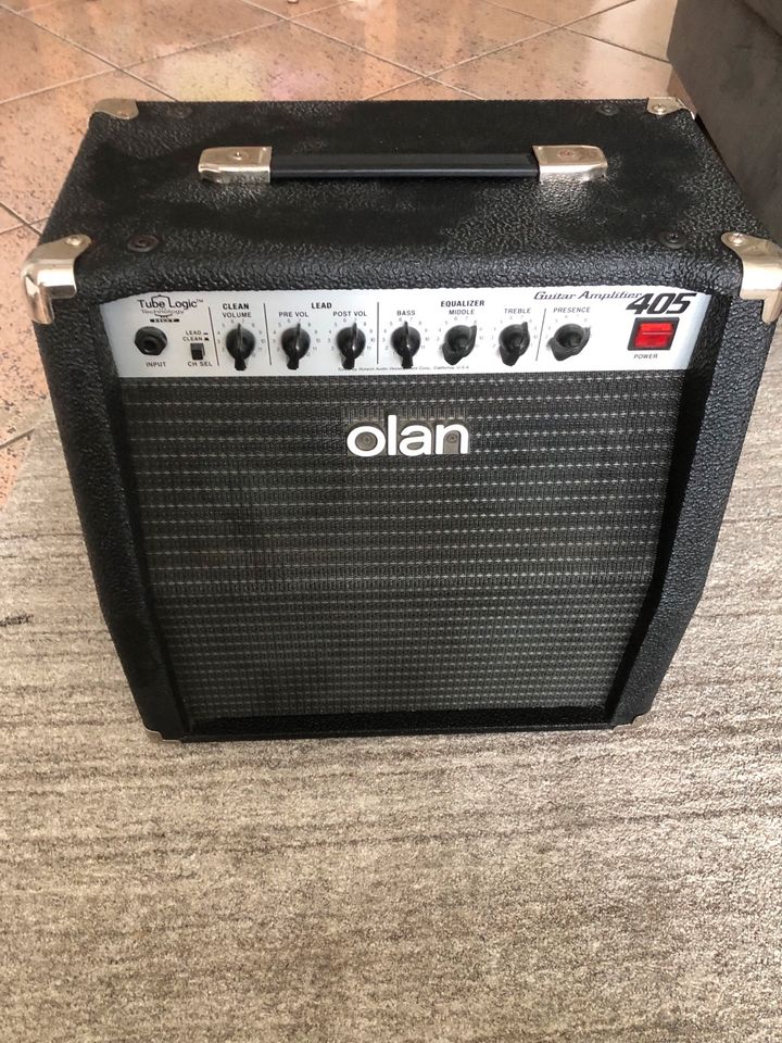 Roland GC-405 32W Amp E-Gitarre Verstärker in Dachau