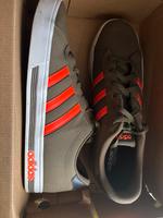 Adidas Neo Herrensneaker 46.5 Sachsen-Anhalt - Zahna-Elster Vorschau