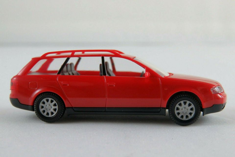 Wiking 13002 Audi A6 Avant (1998-2001) in rot 1:87/H0 in Bad Abbach