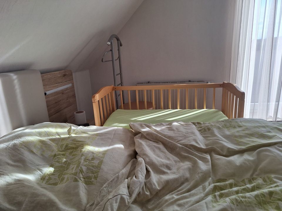 Baby Beistellbett mit Matratze und Spannbettlaken in Espelkamp