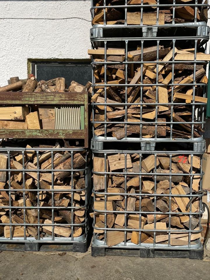 Brennholz Kaminholz Hartholz Weichholz Buchenholz Fichtenholz in Mengkofen