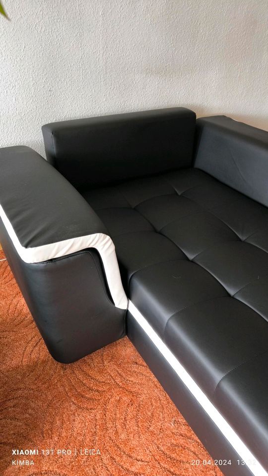 Sofa. Mit Lehnen in Sankt Augustin