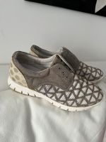 Sneaker Turnschuhe 40 Felmini safarigrün Sachsen - Radeberg Vorschau