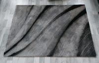 Teppich schwarz/grau, 120 x 170cm Niedersachsen - Schiffdorf Vorschau