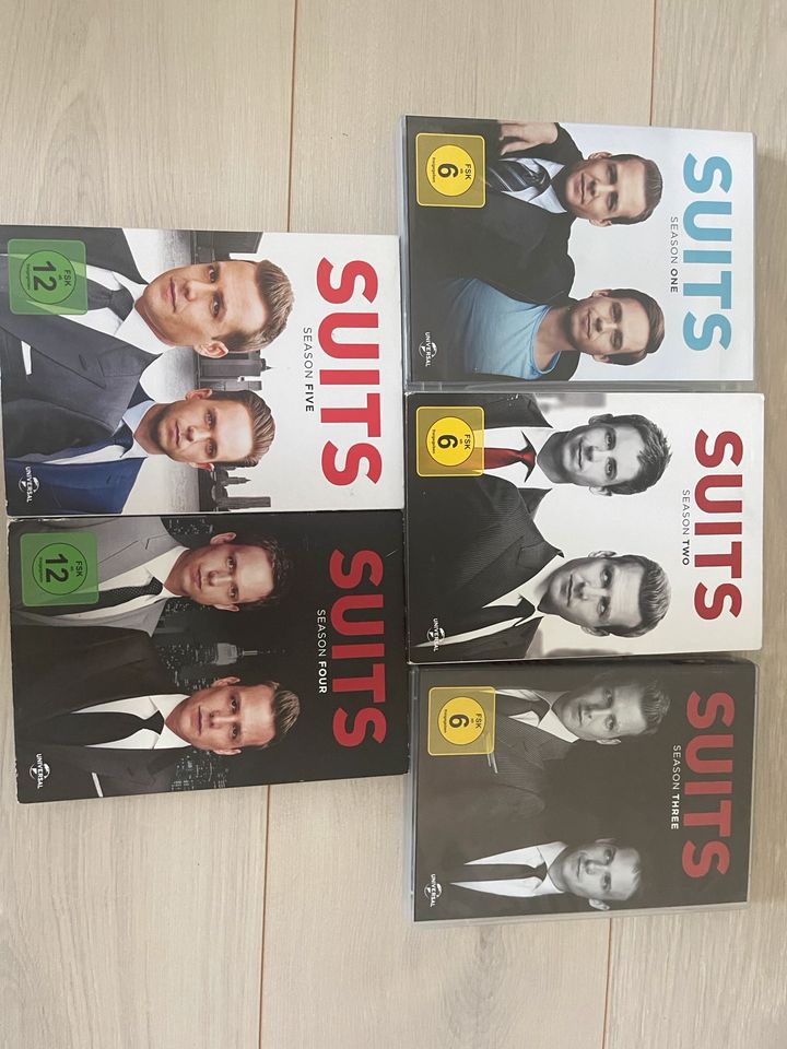 SUITS - Staffel 1 bis 5 in Bad Abbach