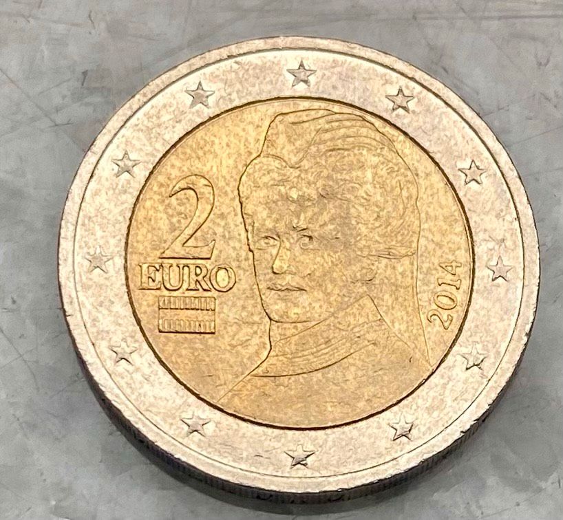 2 € Zwei Euro Münze Österreich Bertha von Suttner in Berg