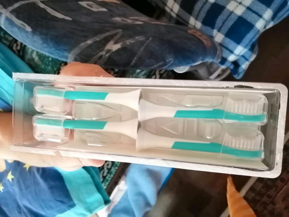 Zahnbürste. Philips Sonicare.Neu in Reinbek