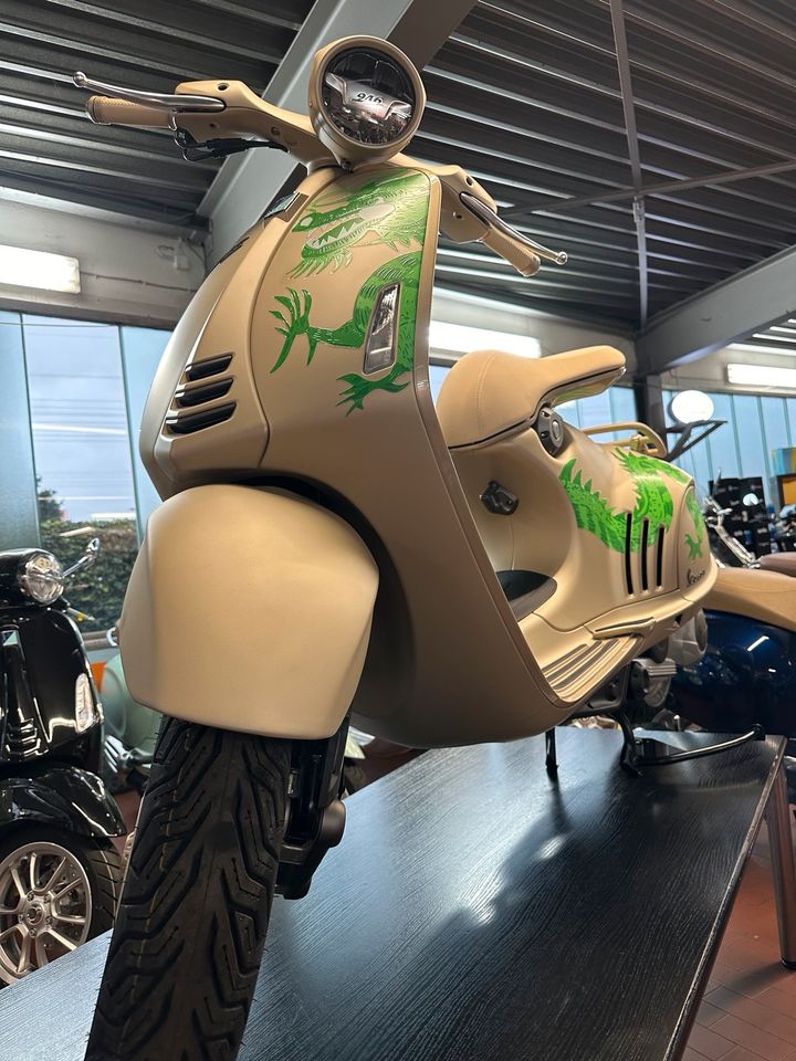 Vespa 946 "Dragon" limitiertes Sondermodell - dt. Fz. - Garantie in Leverkusen