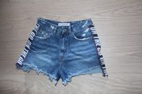 Jeansshorts, kurze Jeans von Stradivarius, Größe 36 Sachsen - Schönbach Vorschau