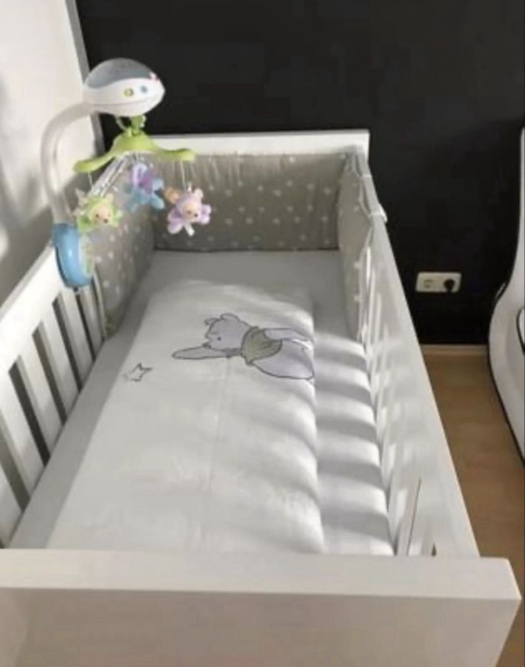 Pinolino Sky Babybett Kinderbett + Matratze „Neuwertig“ in Bad Salzungen
