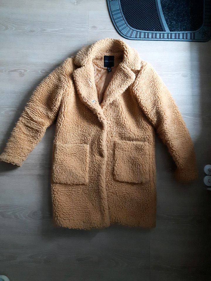 Teddy Mantel Gr. 36/ S in Haar