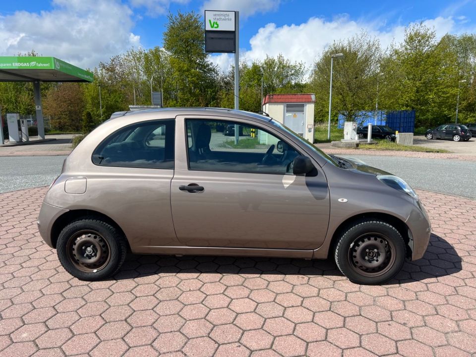 Nissan Micra Visia in Mölln