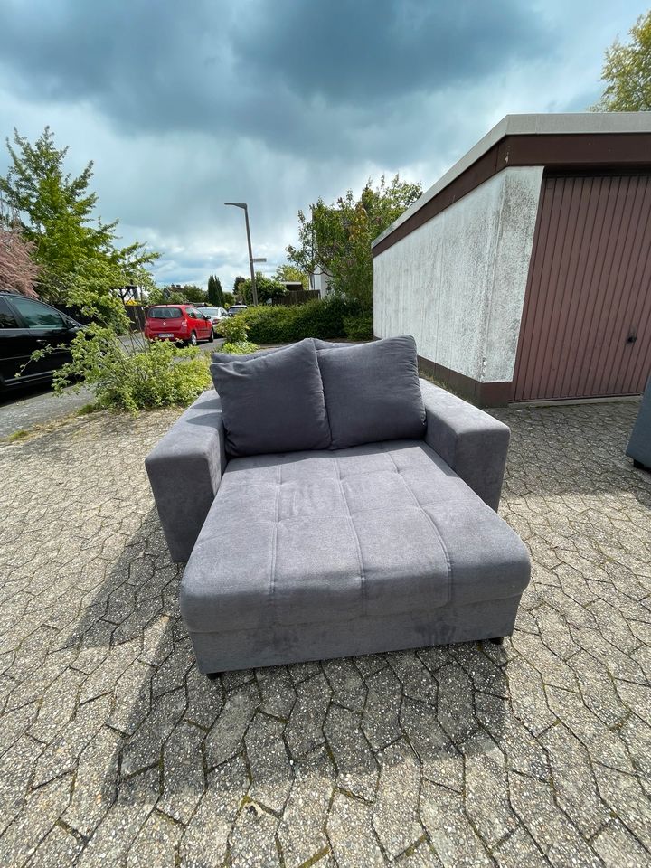 Grauer Couch Sessel (Top Qualität ) in Wesseling