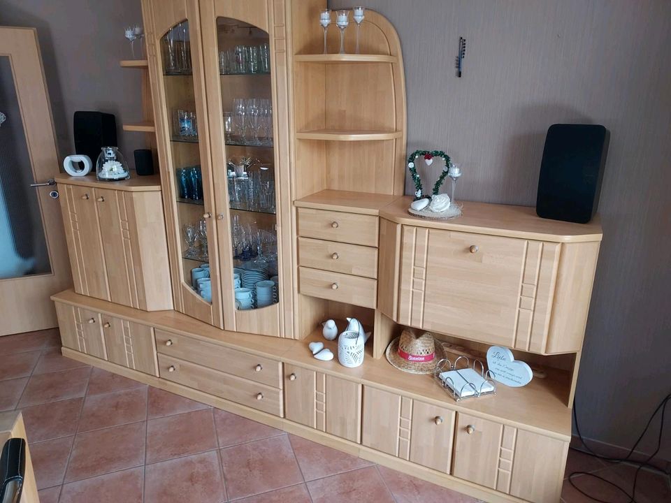 Wohnwand Buche Wohnzimmer Schrank in Nordenham