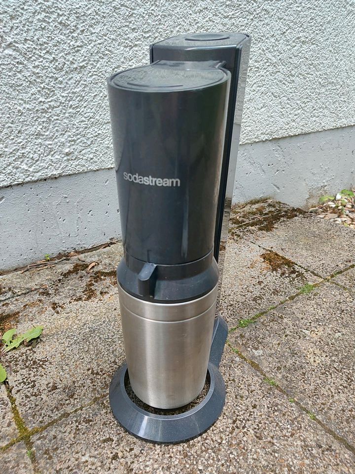 SodaStream mit Flasche in Bensheim