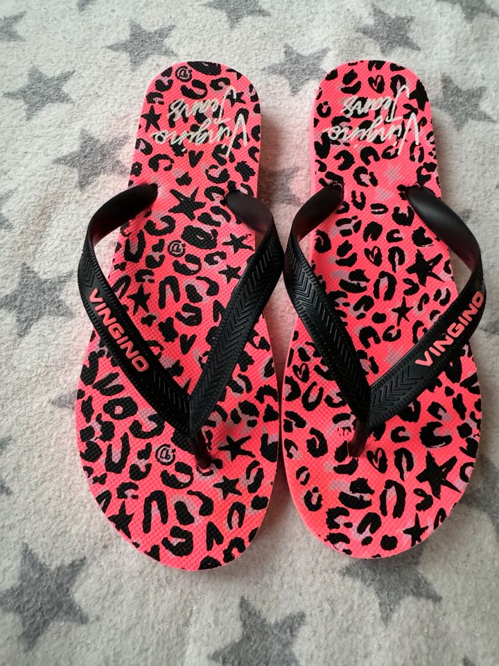 Vingino Mädchen Flip Flops Gr.35 in Hannover