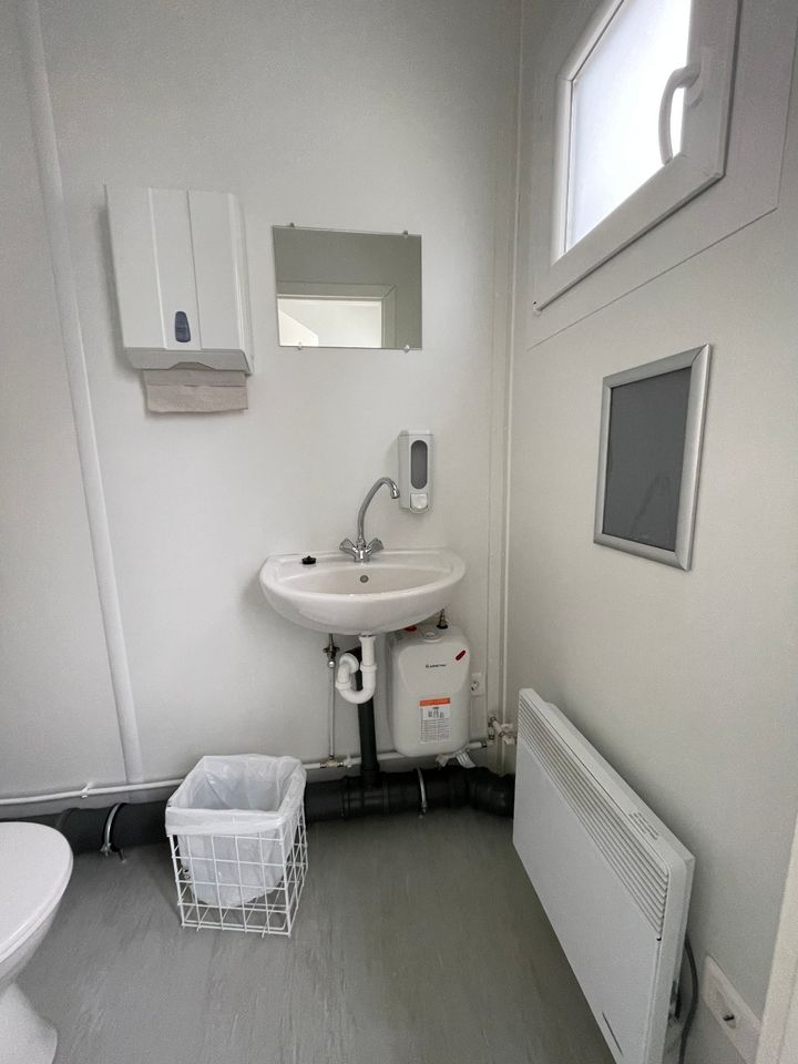 20ft Sanitärcontainer Wohncontainer Toilettencontainer Bürocontainer Container mit WC in Berlin