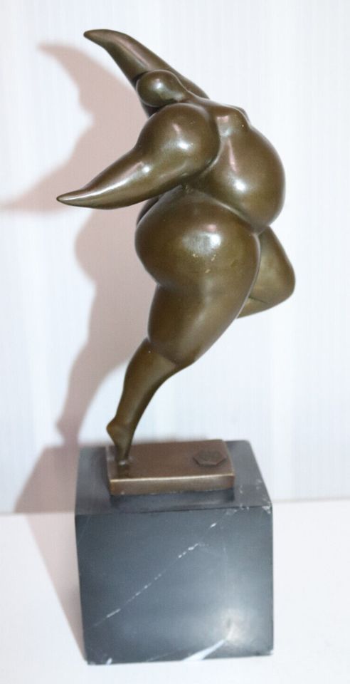 Bronze Skulptur /Figur ,"Tänzerin",signiert Milo , 27cm , 2,2Kilo in Borken