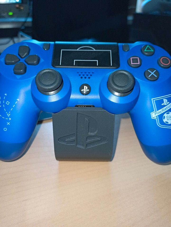 Playstation 4 Controller Stand in Schortens