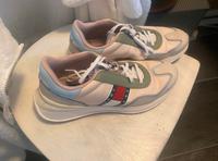 Tommy Hilfiger Sneaker Gr. 42 Bayern - Waldkraiburg Vorschau