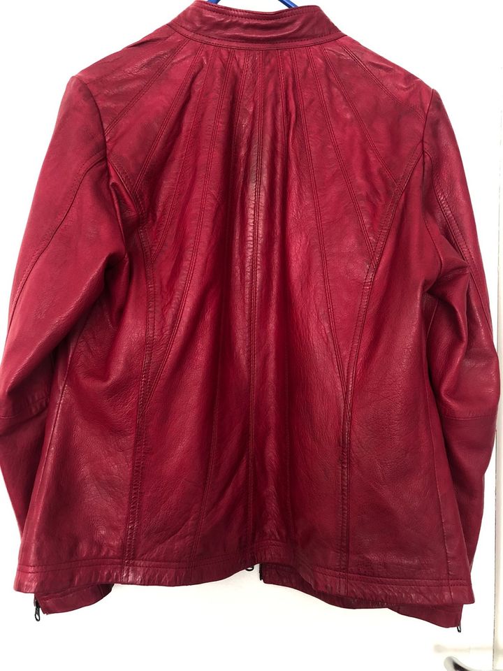 Mona Damen Lederjacke rot neu unbenutzt in Kerpen