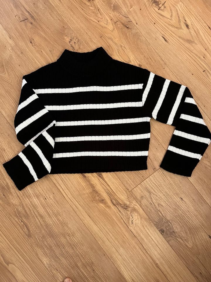 H&M Strickpullover Pullover Größe 146/152 Mädchen in Nordhausen