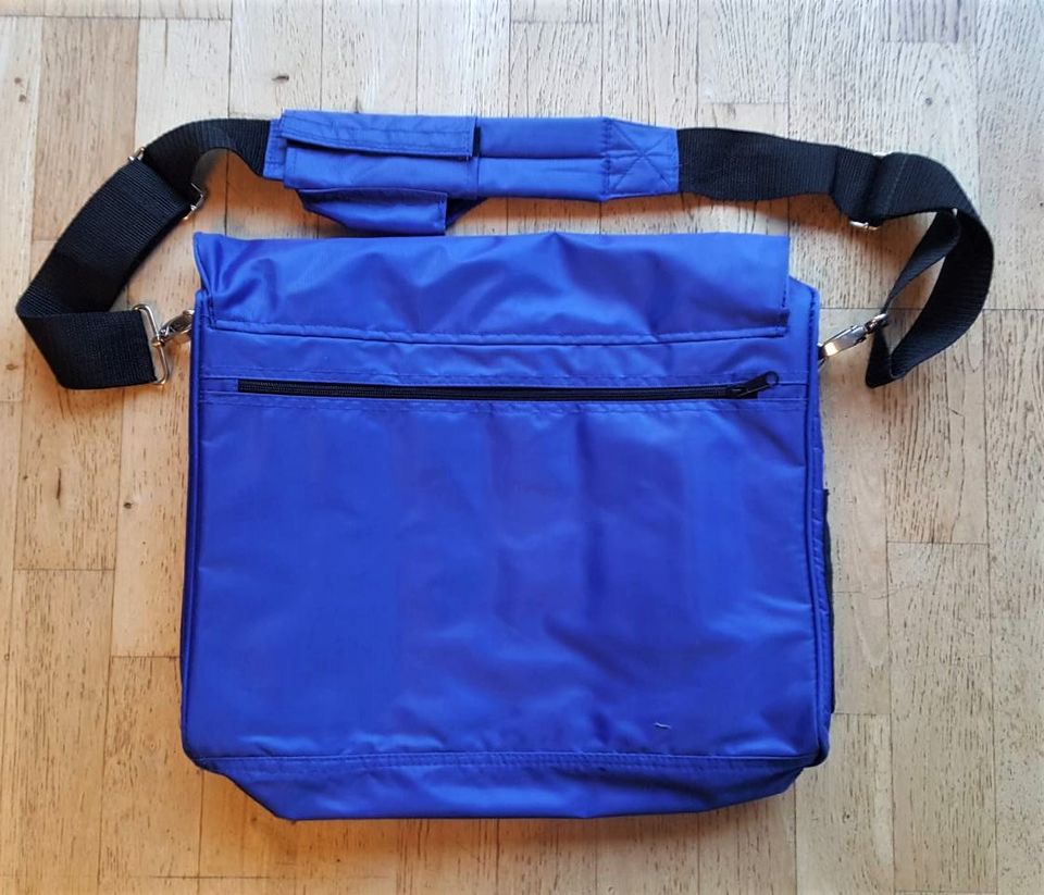 blaue Umhängetasche Laptop-Tasche Messenger Bag von O2, neu in Groß Nordende