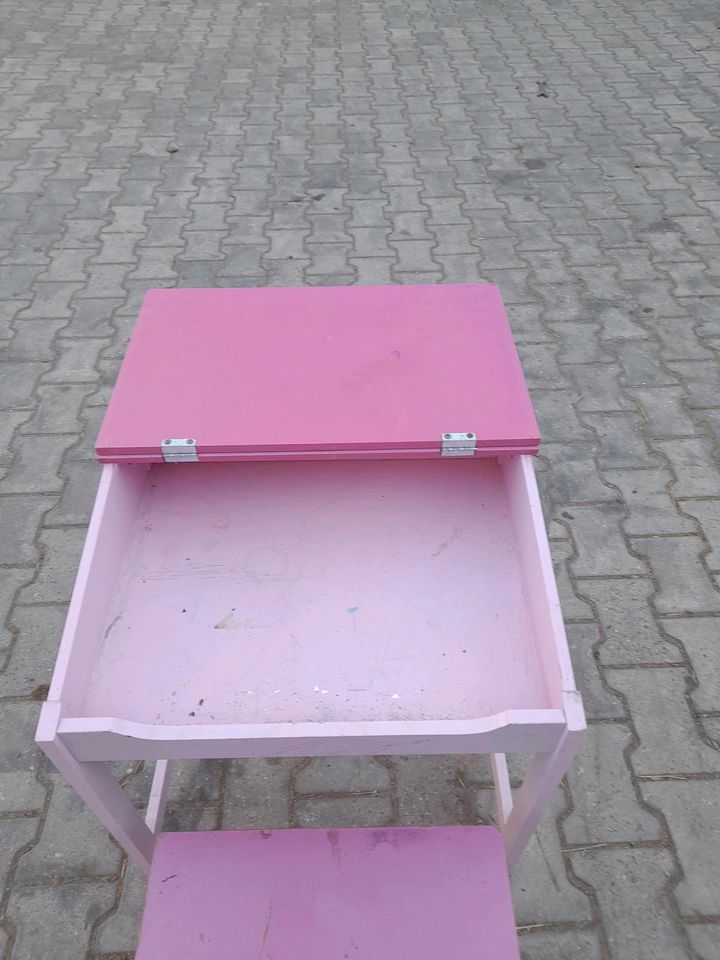 Schreibtisch Kindertisch Kinderschreibtisch in Altenstadt an der Waldnaab