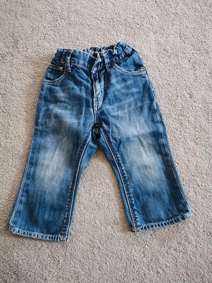 Coole kleine Schlaghose Jeans Gr 86 in Porta Westfalica