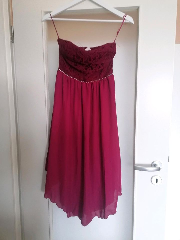 Abendkleid *Neu mit Etikett* in Langenhagen