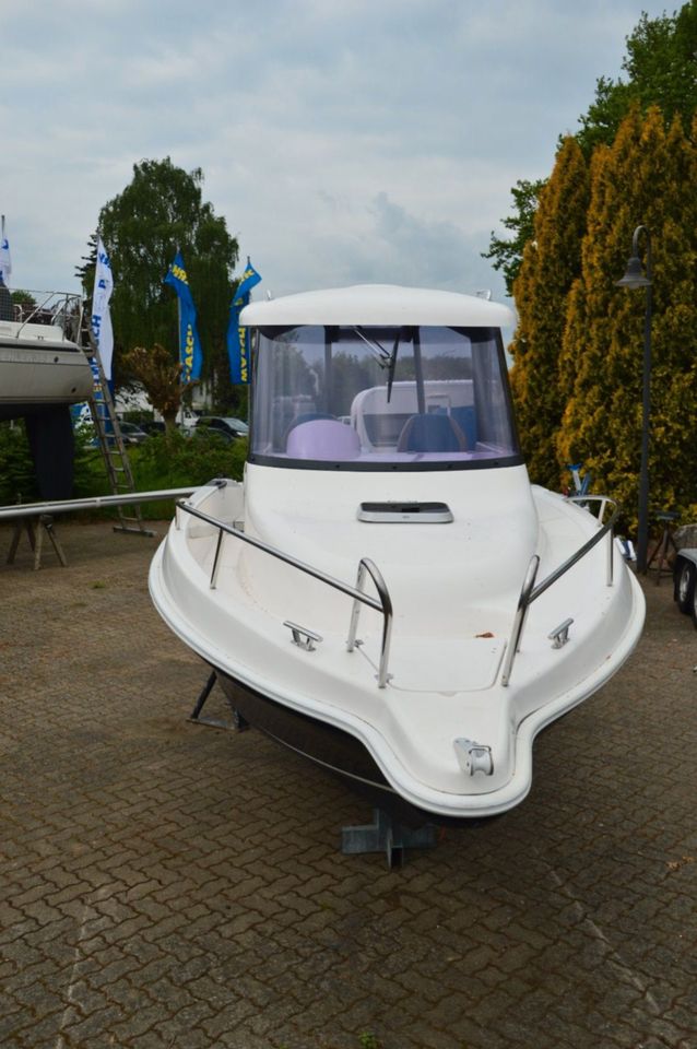 Mazury 550 Pilothouse Motorboot - keine Quicksilver in Bargteheide