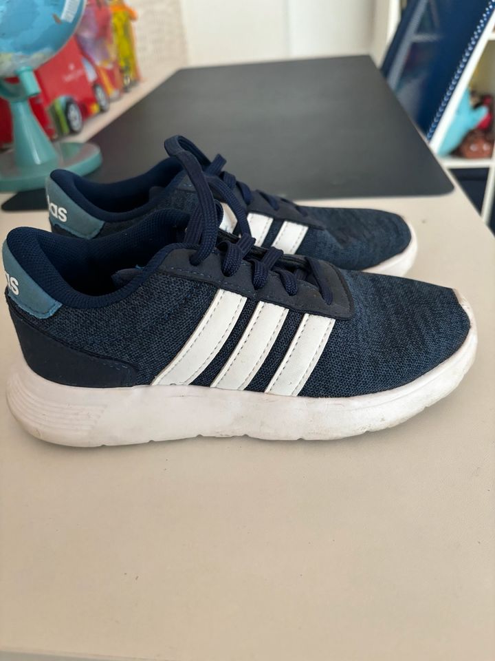 Kinderschuhe Adidas Größe 29 in Salzgitter