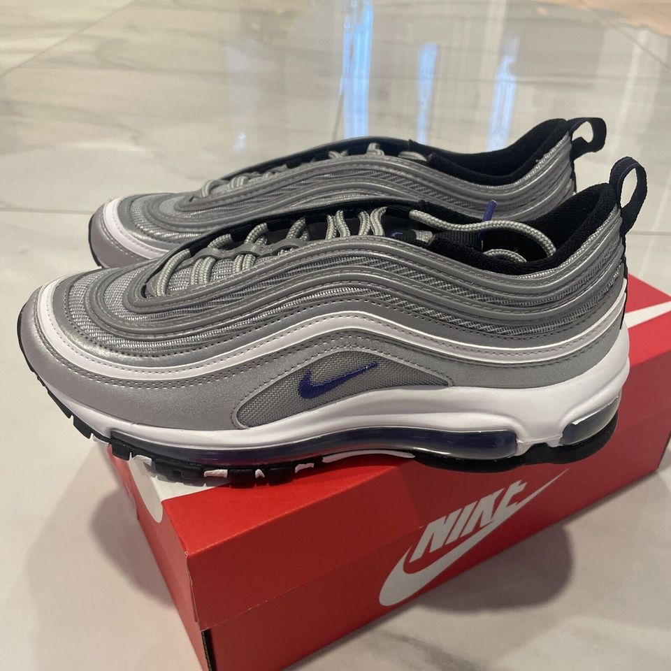 NEU Nike Air Max 97 Metallic Silber Violett 5Y Sportschuhe 37,5 in Iserlohn