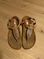 Sandalen mit Zehensteg, S. Oliver, Gr. 39, braun Nordrhein-Westfalen - Herford Vorschau
